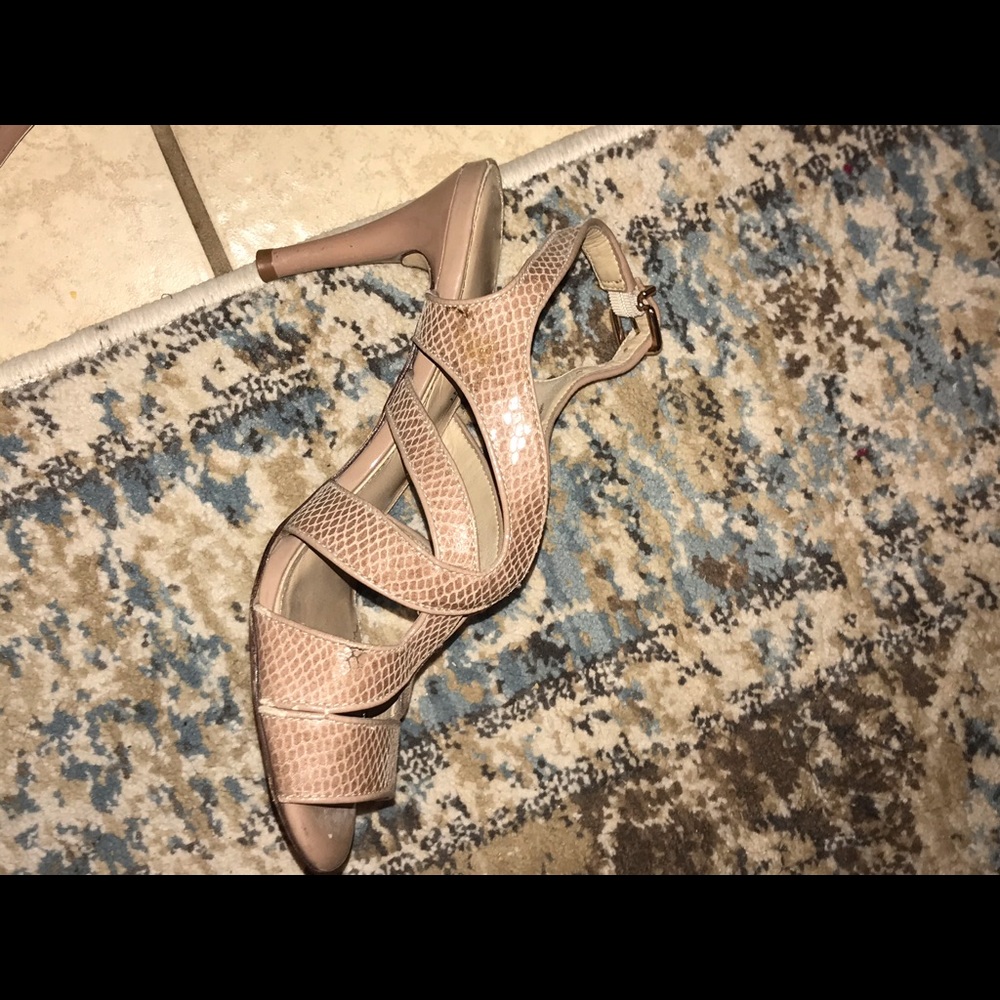 Antonio Melani heels